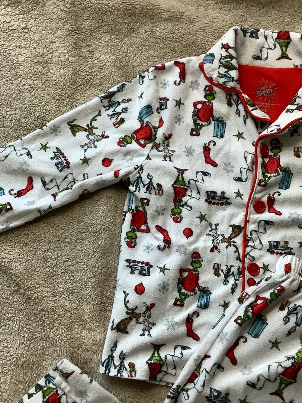 Kids Grinch White Holiday Character Print Pajama Set with Red Trim